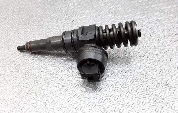 Volkswagen Caddy Fuel injector 038130073BN