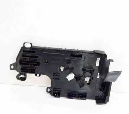 Tesla Model 3 Central body control module 110034090H
