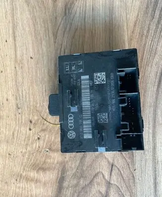 Audi A5 8T 8F Door control unit/module 8T0959795QP115