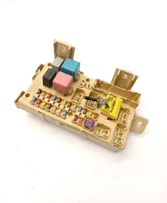 Toyota Avensis T250 Fuse box set 8264105040A 82641-05040-A