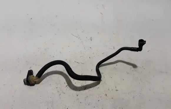 Mercedes-Benz GLA H247 Air intake hose/pipe 118721370R