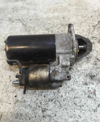 Mercedes-Benz B W245 Starter motor 0001108217 A0051517401