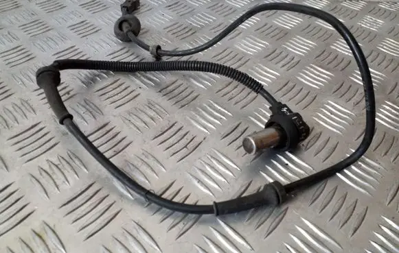 Audi A4 S4 B5 8D ABS brake wheel speed sensor 8D0927803