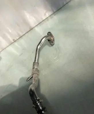 Mercedes-Benz GLA H247 Turbo turbocharger oiling pipe/hose A2820904800