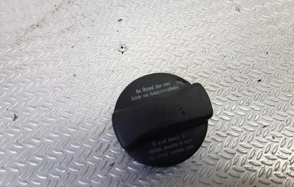 Audi A6 S6 C5 4B Oil filler cap 026103485