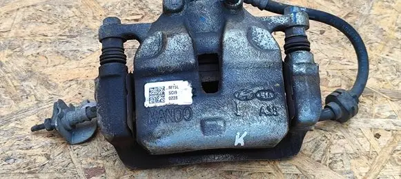 Front brake caliper
