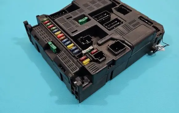 Peugeot 307 Central body control module IMPRK1494417