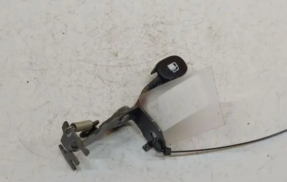 KIA Ceed Fuel tank opening switch
