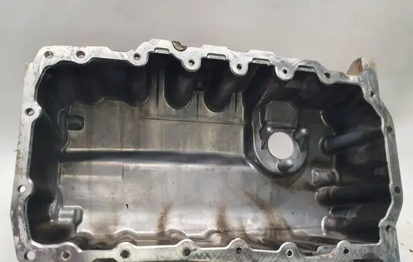 Volkswagen Polo V 6R Oil sump GD01456