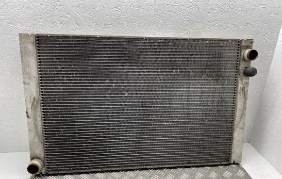 Audi A8 S8 D3 4E Coolant radiator 4E0121251 A2732004