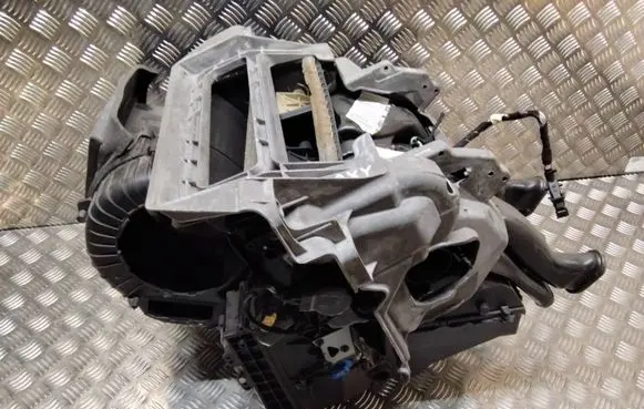 Ford Galaxy Interior heater climate box assembly 6G9119B555