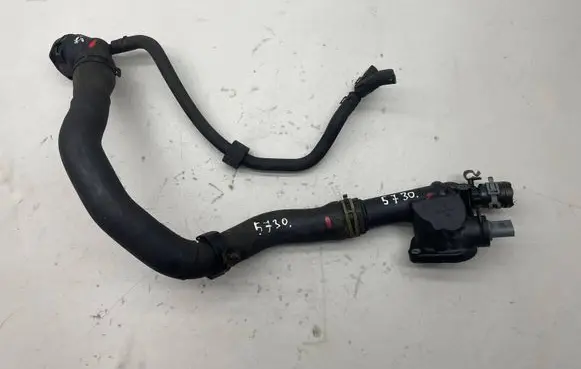 Volkswagen Touran I Engine coolant pipe/hose 03G121132B 3C0122101DS 3C0122291