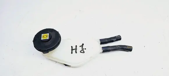 Honda Jazz IV GR Brake fluid reservoir 