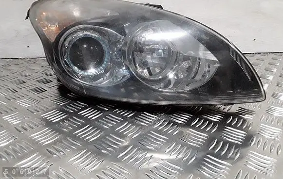 Hyundai i30 Headlight/headlamp 921022r000