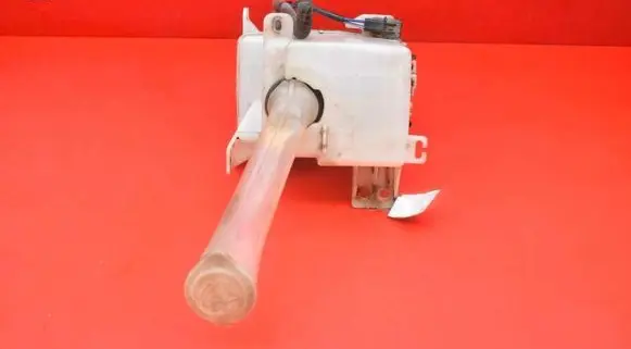 Mitsubishi Outlander Windshield washer fluid reservoir/tank