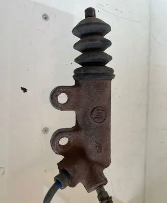 Toyota Corolla Verso AR10 Clutch slave cylinder 