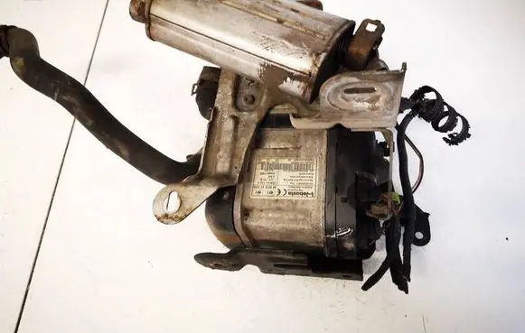 Volkswagen Touran I Auxiliary pre-heater (Webasto) 1K0815065AF