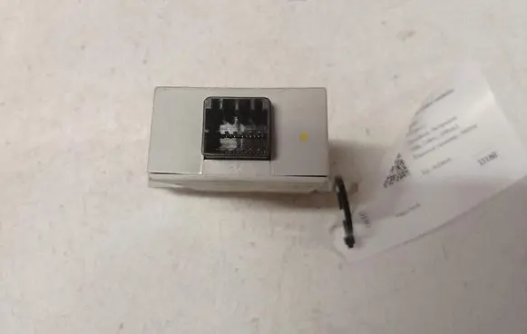 Jaguar S-Type Central body control module 2R8317E694AB
