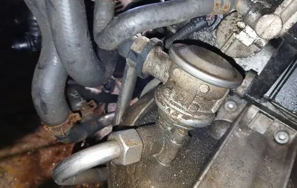 Skoda Octavia Mk1 (1U) EGR valve 06A131351