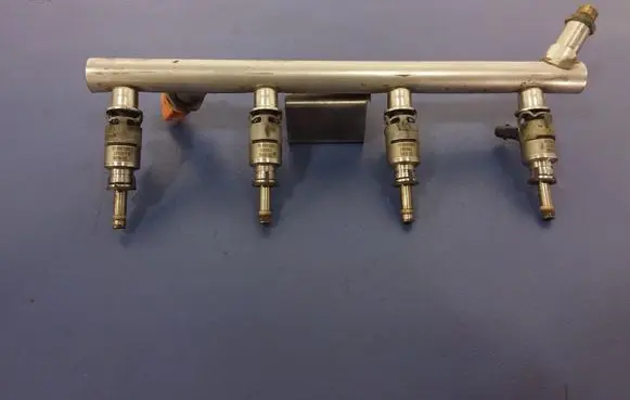 Audi A8 S8 D4 4H Fuel main line pipe 079133315BD
