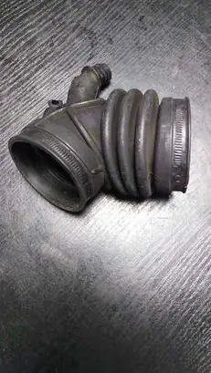 BMW 3 E46 Air intake hose/pipe 1436162