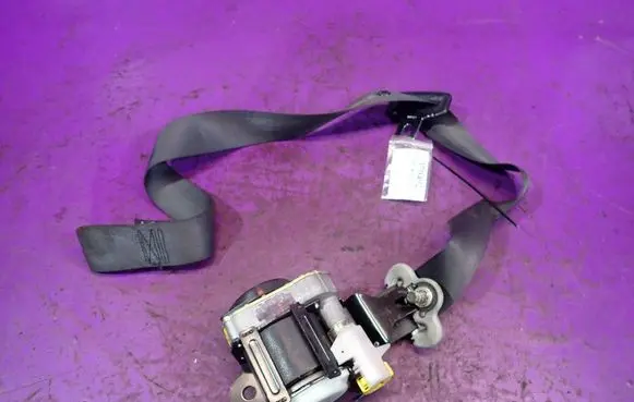 Honda Civic Front seatbelt
