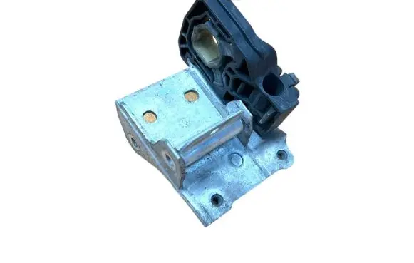 BMW 5 F10 F11 Radiator mount bracket 7186514 7207152 7211162