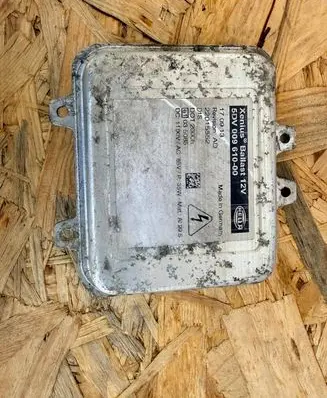 Nissan Qashqai+2 Voltage converter/converter module 5DV00961000