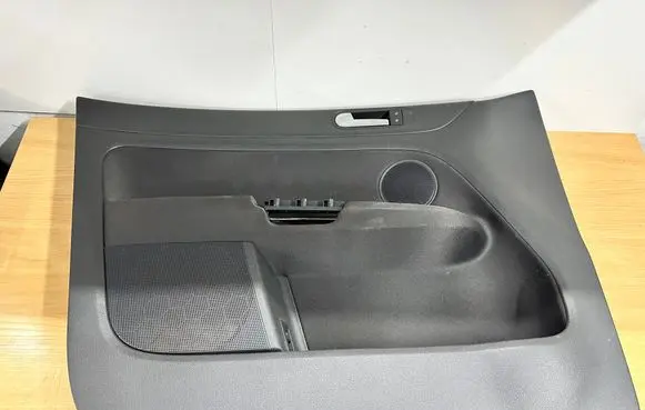 Volkswagen Golf Plus Front door card panel trim