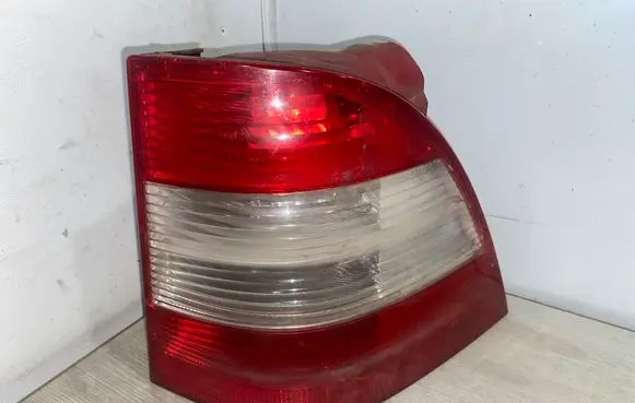 Mercedes-Benz ML W163 Rear/tail lights A1638202064