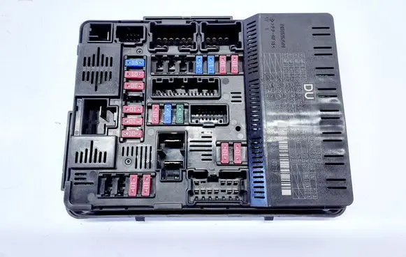 Infiniti Q50 Fuse module 284B74GC0A
