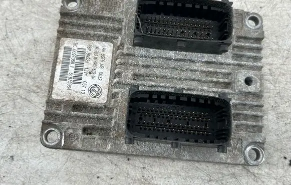 Fiat 500 Engine control unit/module ECU 0097068 51875964