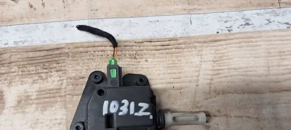 Audi A6 S6 C5 4B Tailgate boot lock/latch motor 8E9827833
