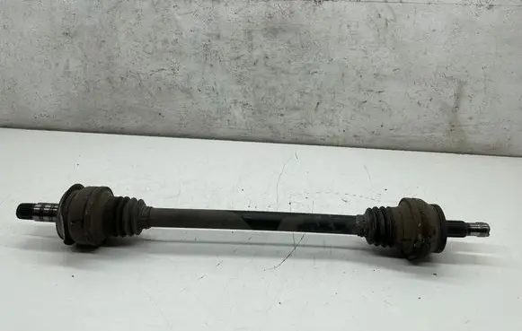 Mercedes-Benz CLS C218 AMG Rear driveshaft A220357
