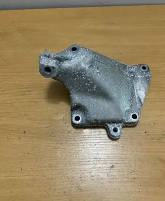 Mercedes-Benz ML W164 Engine mounting bracket A2722234204