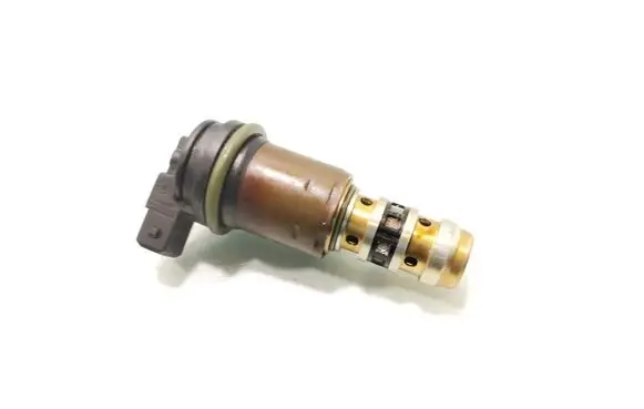 BMW 7 E65 E66 Camshaft vanos timing valve 1707323