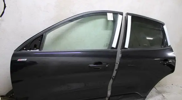 Ford Kuga III Front door 