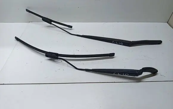Renault Clio IV Front wiper blade arm W000031034 W000017777