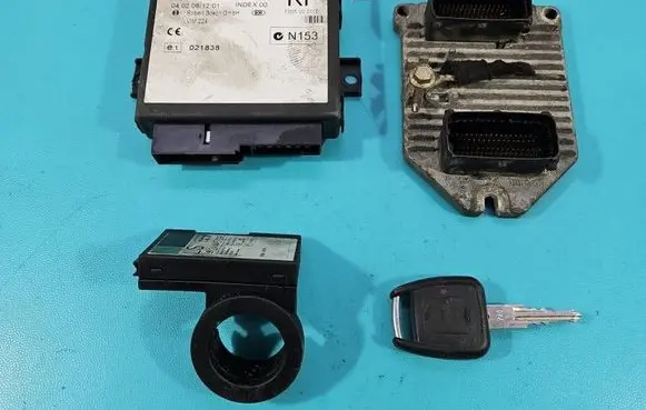 Opel Zafira A Engine control unit/module ECU 09158726 IMPRK1537992