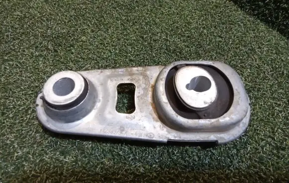 Mercedes-Benz Citan II W420 Gearbox mount 112383734R