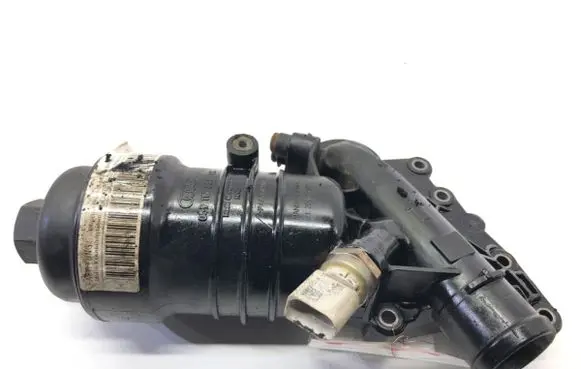 Oil filter mounting bracket