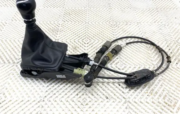 Nissan Qashqai Gear shift rod 