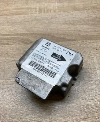 Opel Zafira A Airbag control unit/module 24416704