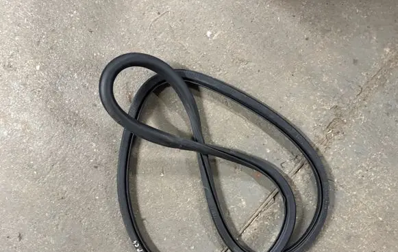 Citroen C4 III e-C4 Front door rubber seal 