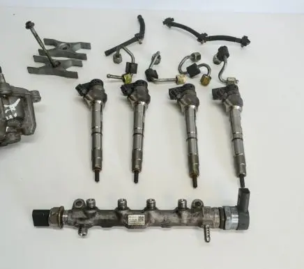 Audi A3 S3 8V Fuel injection system set 