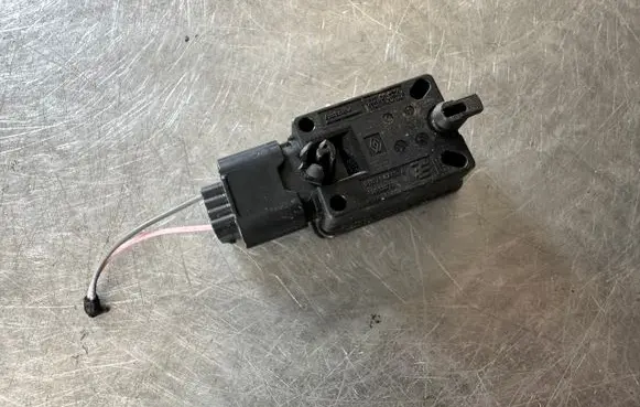 Renault Espace III Airbag deployment crash/impact sensor 988804261R