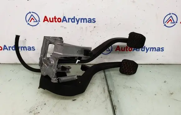 BMW 1 E81 E87 Pedal assembly 6751665 35006751665