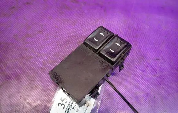 Ford Mondeo Mk III Quarter vent window switch 1S7T14A132AE
