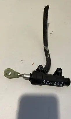 BMW 1 E81 E87 Clutch master cylinder 5773670
