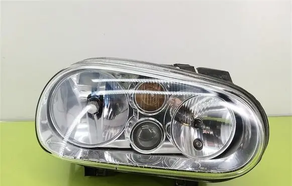 Volkswagen Golf IV Headlight/headlamp 086750
